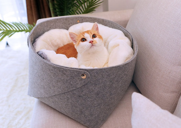 Pet Bed – Cozy Washable Dog & Cat Bed for Comfortable Sleep