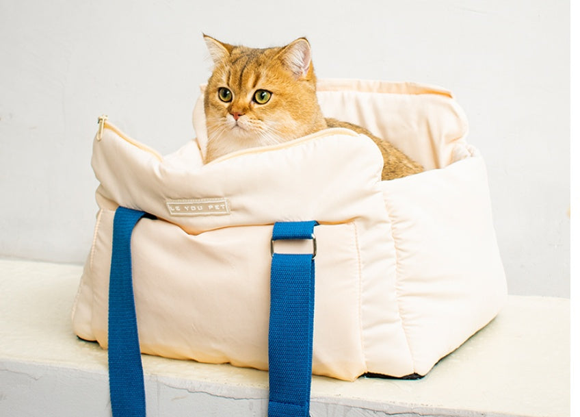 Portable Cat Carrier Bag – Lightweight, Breathable & Easy Travel for Pets