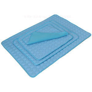 Dog Cooling Mat – Extra Large Summer Cold Bed for Dogs & Cats